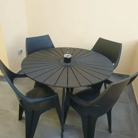 Mareverde F Apartment